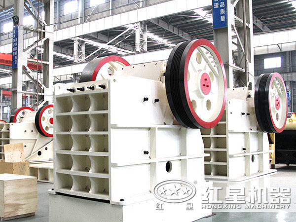 孔雀石顎式破碎機(jī)圖片