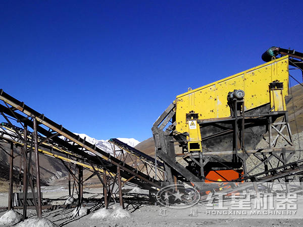 石料生產(chǎn)現(xiàn)場(chǎng)