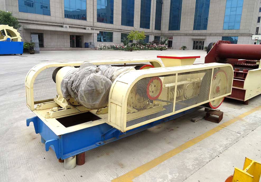 煤矸石對(duì)輥式破碎機(jī)