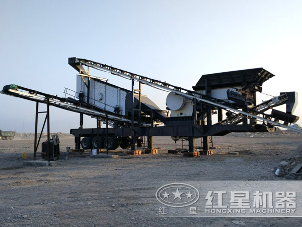 80移動(dòng)式建筑垃圾破碎機(jī)現(xiàn)場 80移動(dòng)式建筑垃圾破碎機(jī)現(xiàn)場