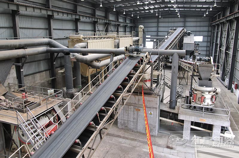 整套的制沙設(shè)備生產(chǎn)現(xiàn)場(chǎng) 整套的制沙設(shè)備生產(chǎn)現(xiàn)場(chǎng)