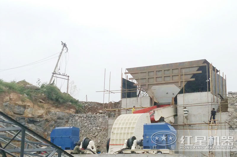 重錘破碎機作業(yè)現(xiàn)場 重錘破碎機作業(yè)現(xiàn)場