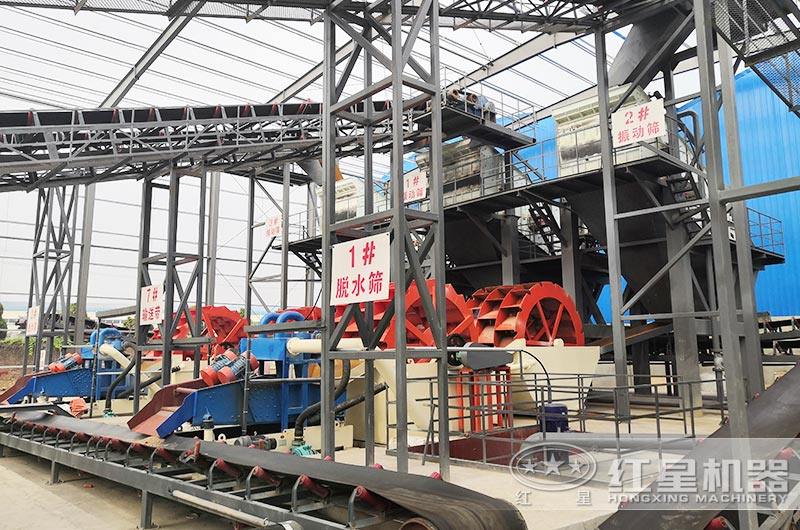 洗沙機(jī)作業(yè)現(xiàn)場(chǎng) 洗沙機(jī)作業(yè)現(xiàn)場(chǎng)