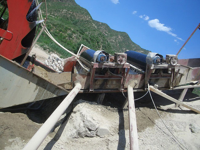 選鐵設(shè)備工作現(xiàn)場