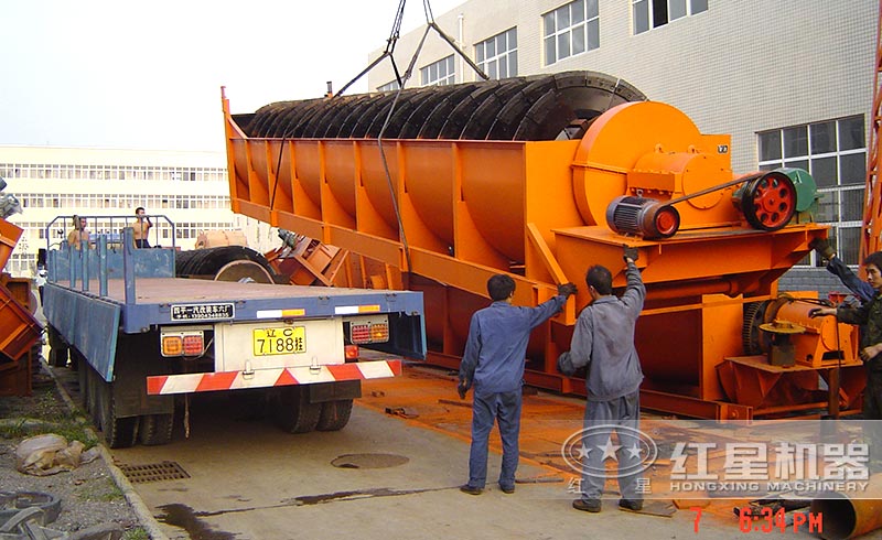 螺旋洗石機(jī)裝車，發(fā)貨了