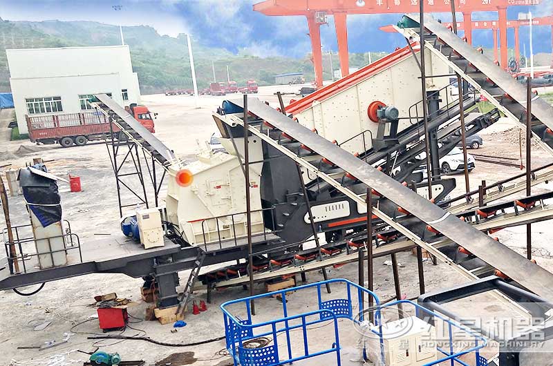 配置反擊破，適用于對中硬度物料進(jìn)行中、細(xì)碎加工