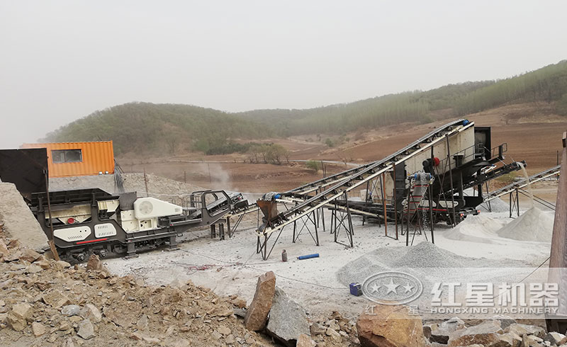 流動破碎機作業(yè)現(xiàn)場 流動破碎機作業(yè)現(xiàn)場