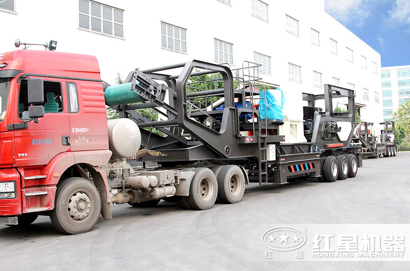 顎式破碎篩分一體機發(fā)貨現(xiàn)場