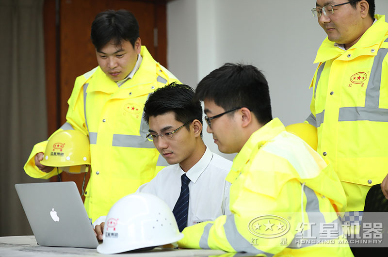 技術(shù)人員在線服務(wù)，量身設(shè)計生產(chǎn)方案