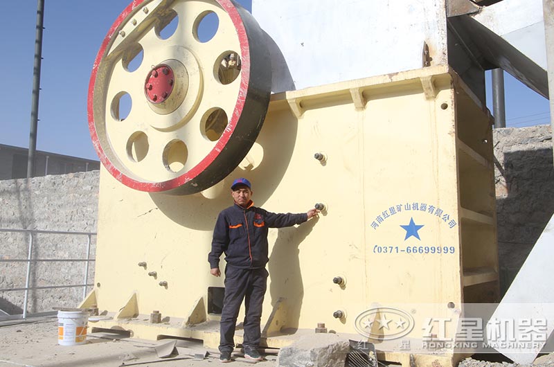 技術人員到河北客戶現(xiàn)場對設備進行安裝、調試