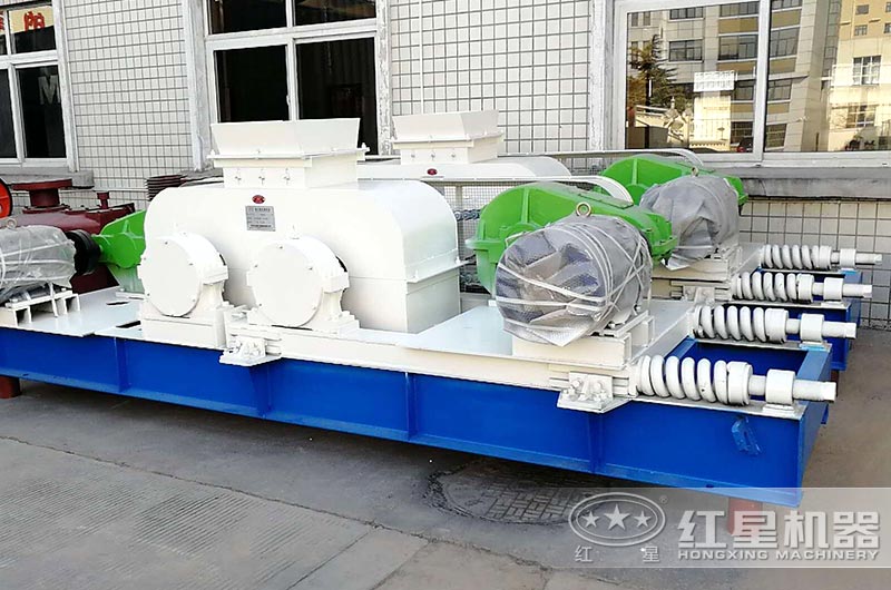 小型對(duì)輥式粉碎機(jī)