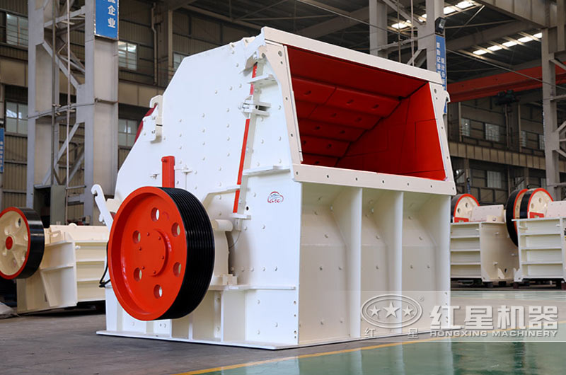 反擊式礦山碎石機：針對抗壓強度350兆帕以下物料