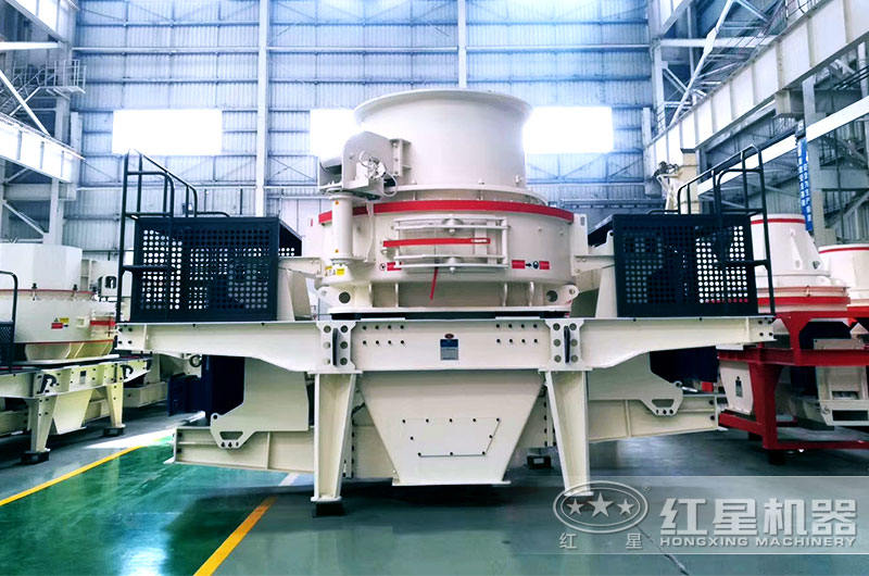 HVI制砂機液壓蓋可打開，方便檢查與維修