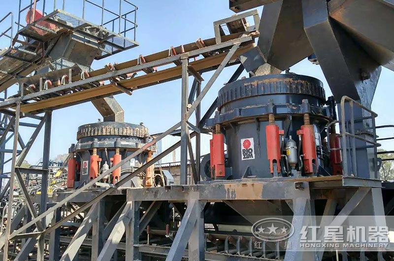 該大型碎石機生產線使用兩臺圓錐破投資成本大概在300萬 該大型碎石機生產線使用兩臺圓錐破投資成本大概在300萬