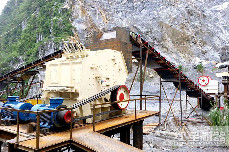 大理石破碎生產(chǎn)現(xiàn)場 大理石破碎生產(chǎn)現(xiàn)場