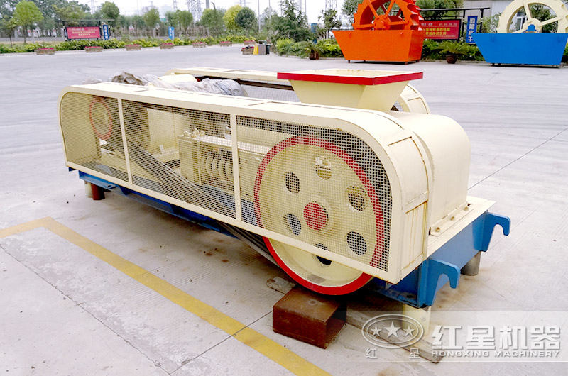 輥破碎機廠區(qū)實拍圖 輥破碎機廠區(qū)實拍圖