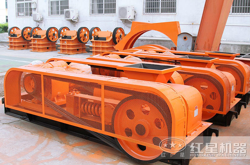 白云石破碎機(jī)廠區(qū)實拍大圖 白云石破碎機(jī)廠區(qū)實拍大圖