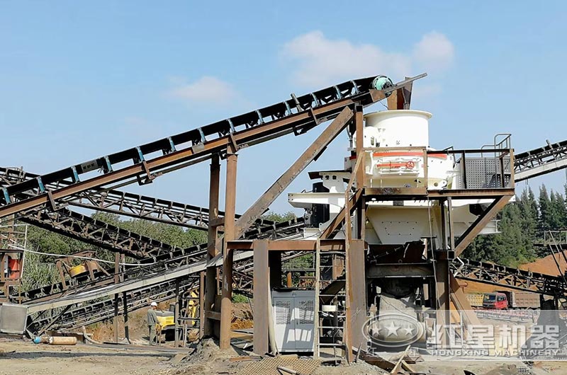 王先生使用HVI制砂機(jī)生產(chǎn)的現(xiàn)場(chǎng)