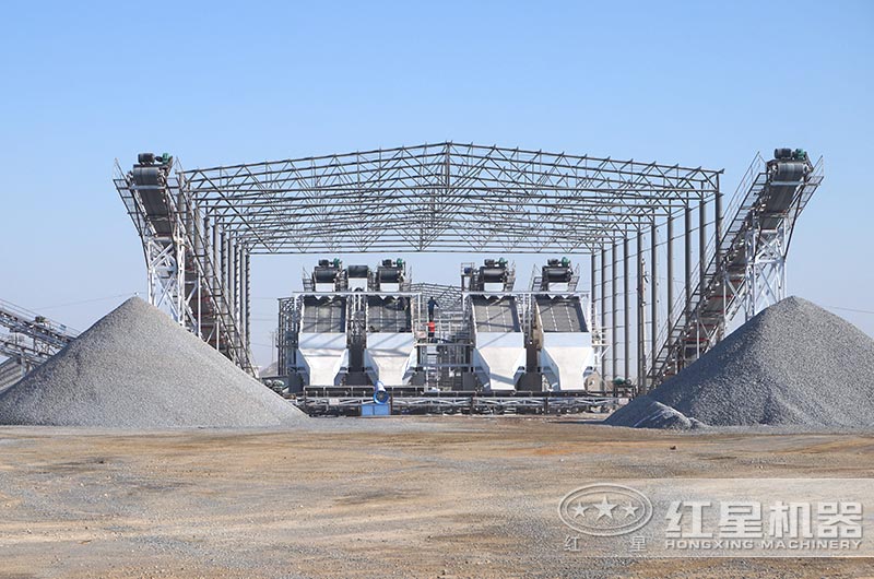 安徽大型顎式破碎機(jī)生產(chǎn)現(xiàn)場 安徽大型顎式破碎機(jī)生產(chǎn)現(xiàn)場