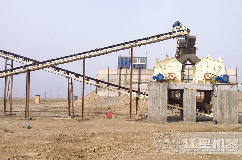 反擊式破碎機現(xiàn)場作業(yè)圖 反擊式破碎機現(xiàn)場作業(yè)圖