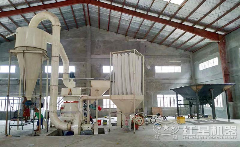 粉磨現(xiàn)場(chǎng) 粉磨現(xiàn)場(chǎng)